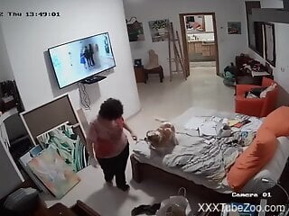 Thick mature filmed in secret when the dog licks her fat pussy